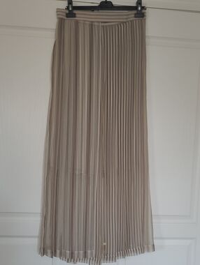 Brunello Cucinelli Pleated Maxi Skirt in Taupe